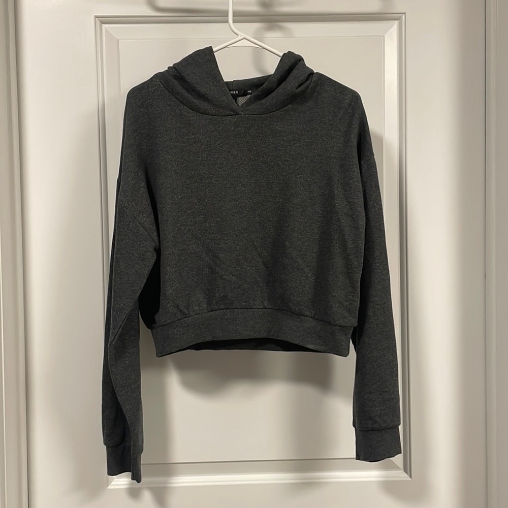 Cropped Sweatshirt!